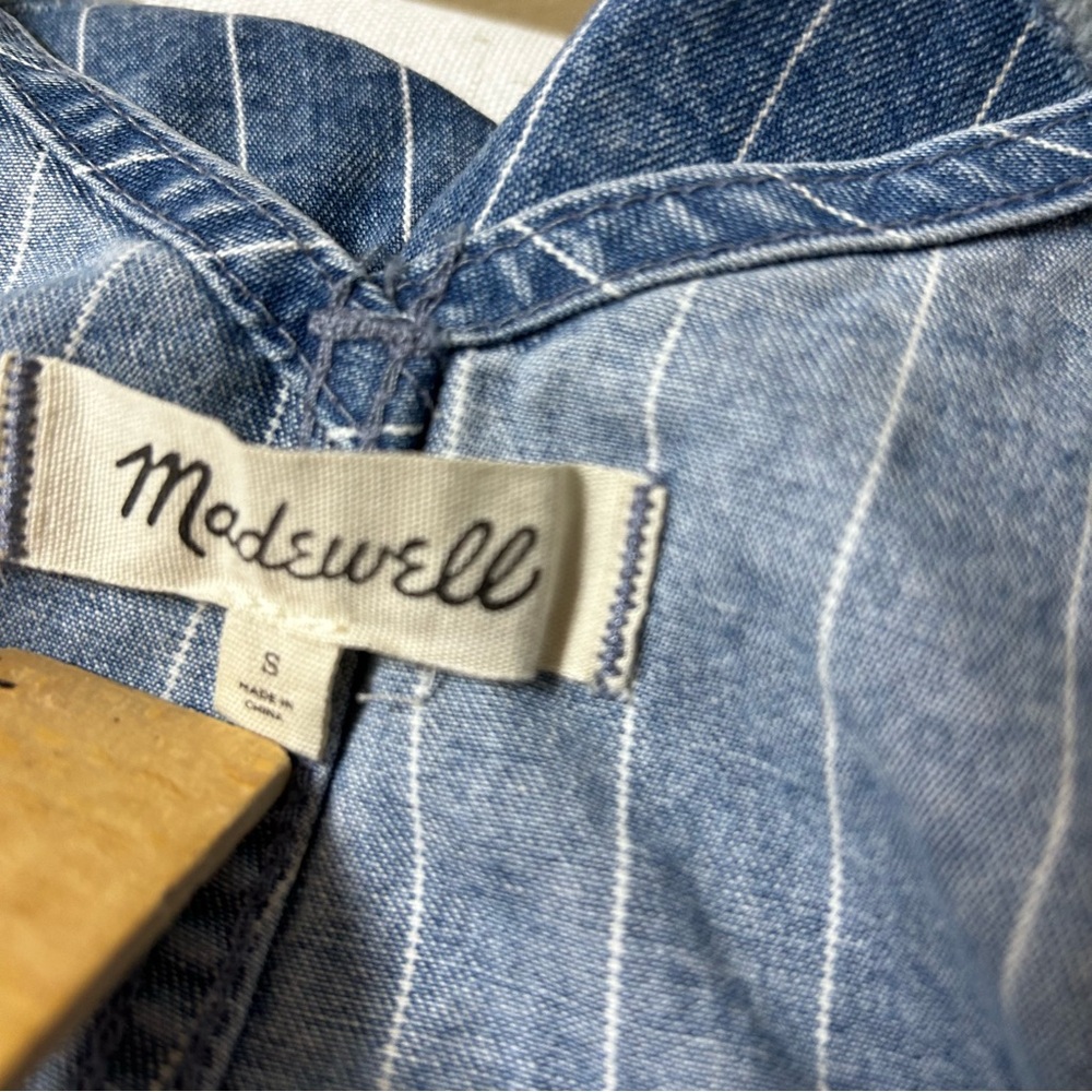 Madewell Pinyon Short Overalls in Pinstripe Small Denim - Picture 7 of 10